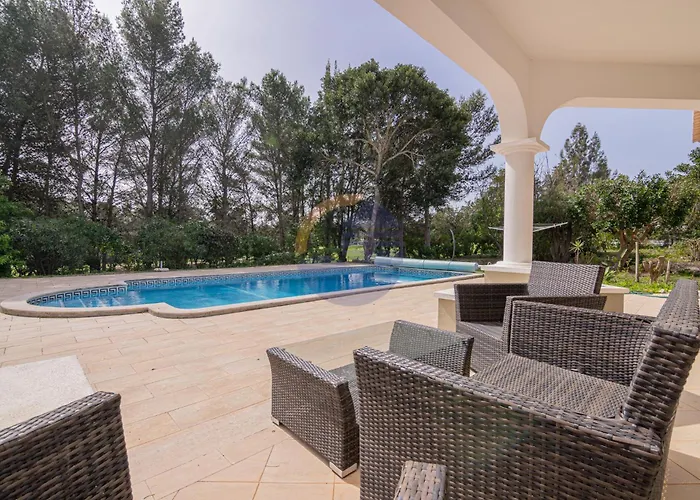 Outdoor Pool With Golf View *