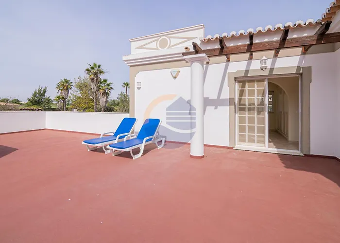 Outdoor Pool With Golf View Вилла Портиман