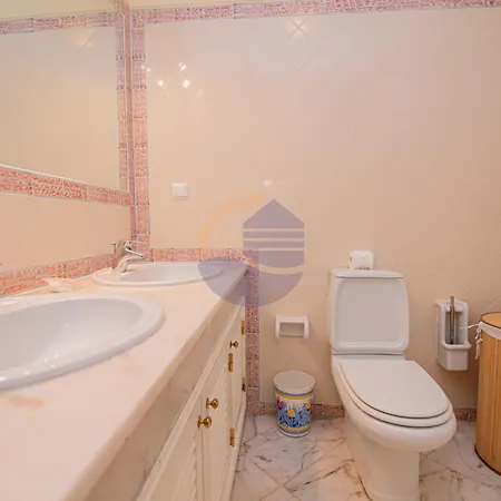 Outdoor Pool With Golf View Villa *